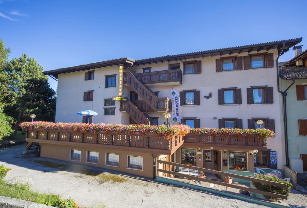 Hotel Trentino Folgaria Exteriér fotografie